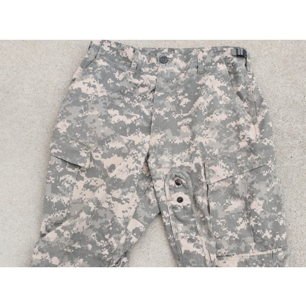 画像3: 米軍 米陸軍 航空部隊用ACU(A2CU)パンツUCP迷彩MEDIUM-REGULAR黒ジッパータイプ