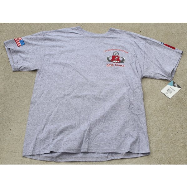 画像1: 米軍放出ソフィーTシャツグレー 第82空挺師団第1旅団戦闘団第127空挺工兵大隊プリント入り新品