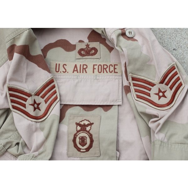 画像4: 米軍DCU(3Cデザート迷彩BDU)ジャケット後期型LARGE-REGULAR米空軍三等軍曹憲兵着用品