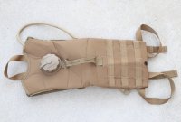 米軍 試作品? MOLLEII HYDRAMAXハイドレーションパックCB(コヨーテブラウン) X OEFCP(MULTICAM迷彩)ブラダー付き