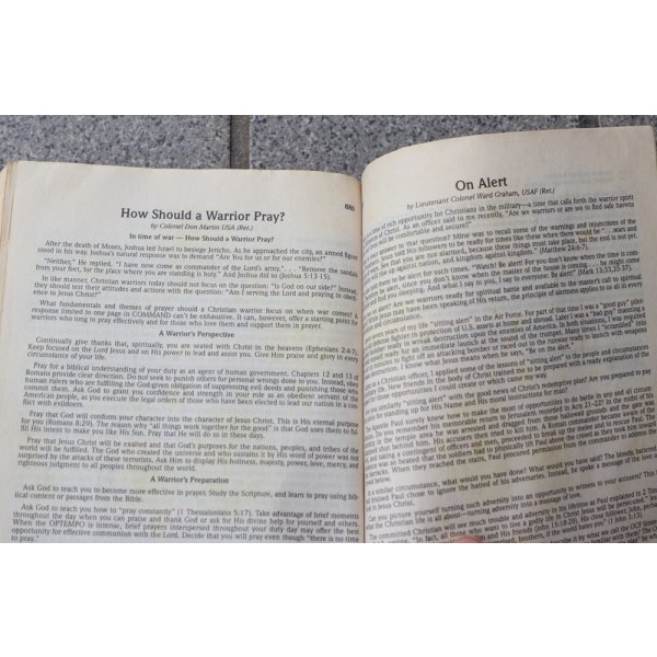 画像6: 米軍放出 軍人向け聖書UCP迷彩(ACU迷彩)