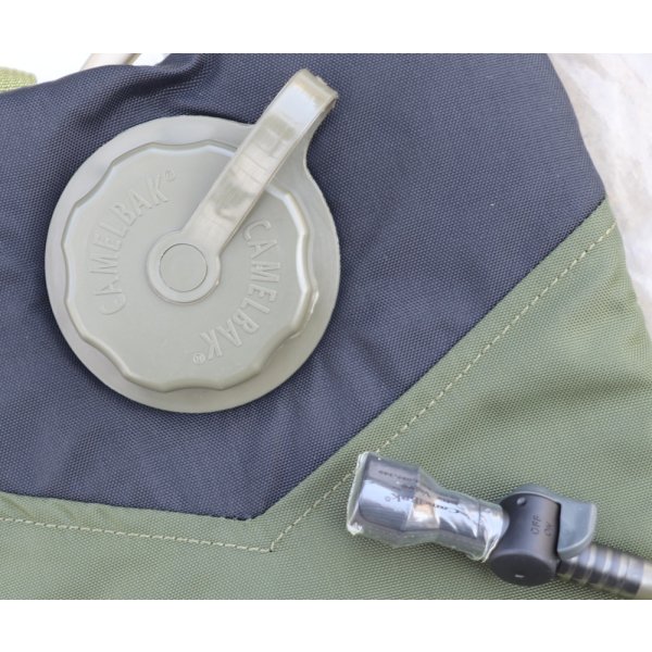 画像3: 米軍MOLLE STORMハイドレーションパックODブラダー付き新品