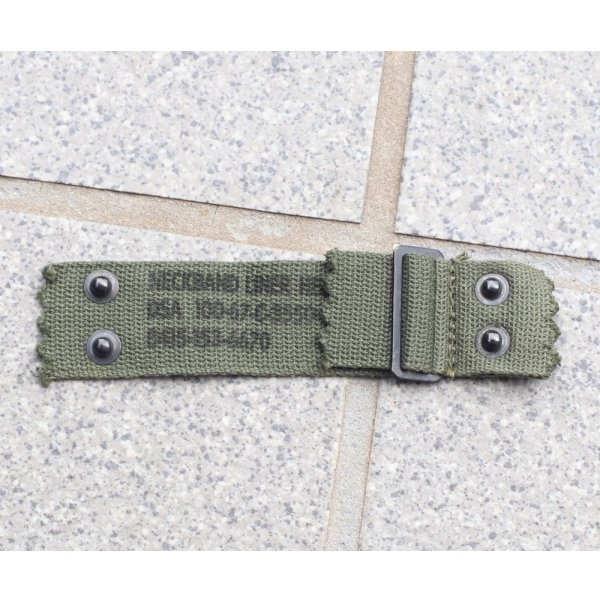 画像1: 米軍ベトナム戦争M1ヘルメットライナー用ネックバンドOD新品