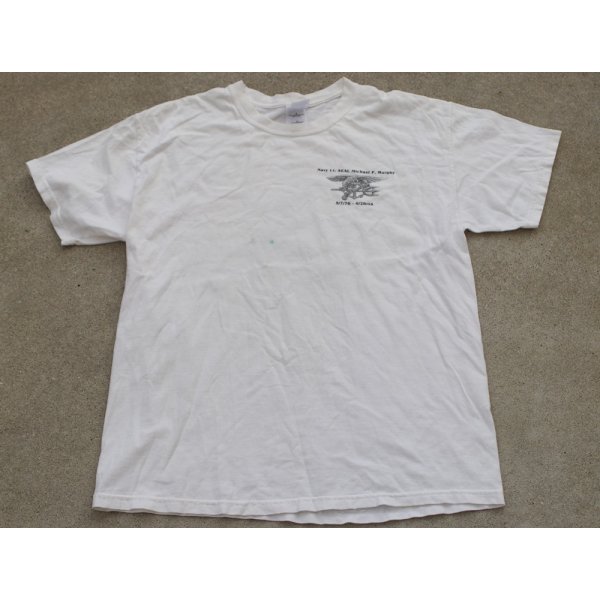 画像1: ギルダン米軍 米海軍SEALs戦没者Tシャツ白LARGE