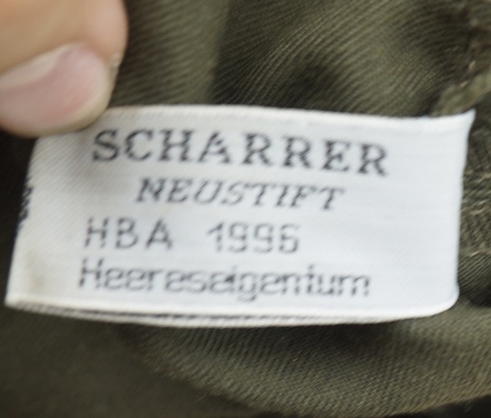 オーストリア連邦軍 山岳帽エーデルワイス章付き60