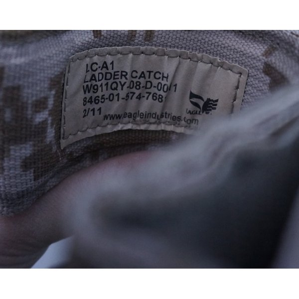 画像3:  米軍イーグルAOR1迷彩ラダーキャッチ新品 (3)