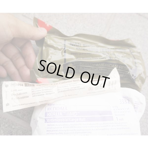 画像4: ノルウェー軍放出NFMメディカルポーチCB(コヨーテブラウン)(医療品入り) (4)