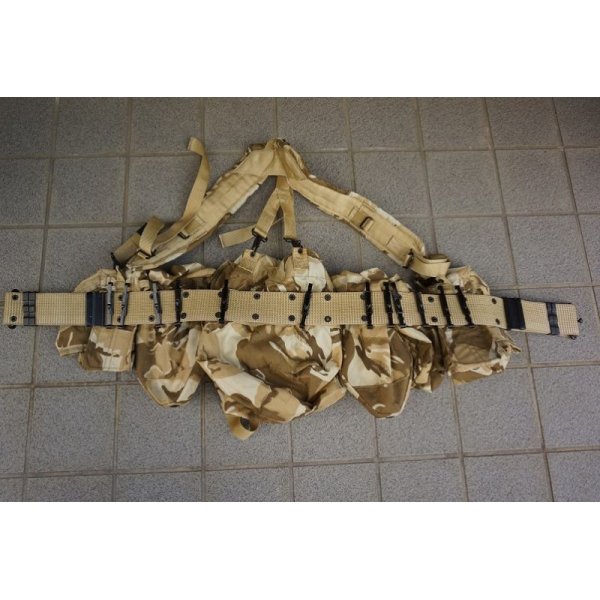画像2: クウェート軍LC-1風ベルトキットDDPM迷彩ポーチ6個付き (2)