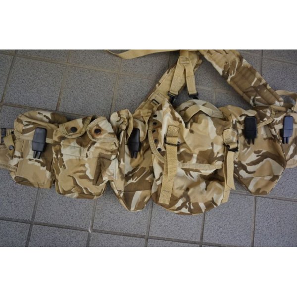 画像3: クウェート軍LC-1風ベルトキットDDPM迷彩ポーチ6個付き (3)