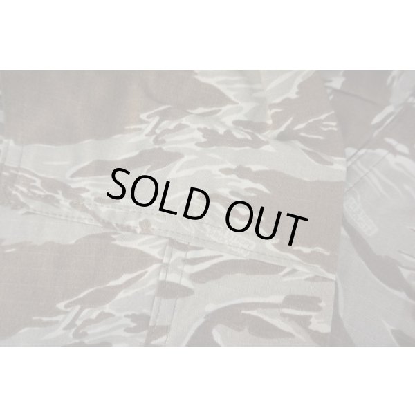 画像4: 米軍放出TRU-SPECタイガーストライププロダクツ製デザートタイガーストライプ迷彩BDUジャケット新品 (4)