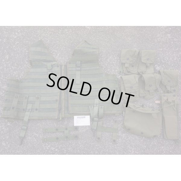 画像1: 米軍CMU-33/Aサバイバルベスト ポーチ7個セット新品 (1)