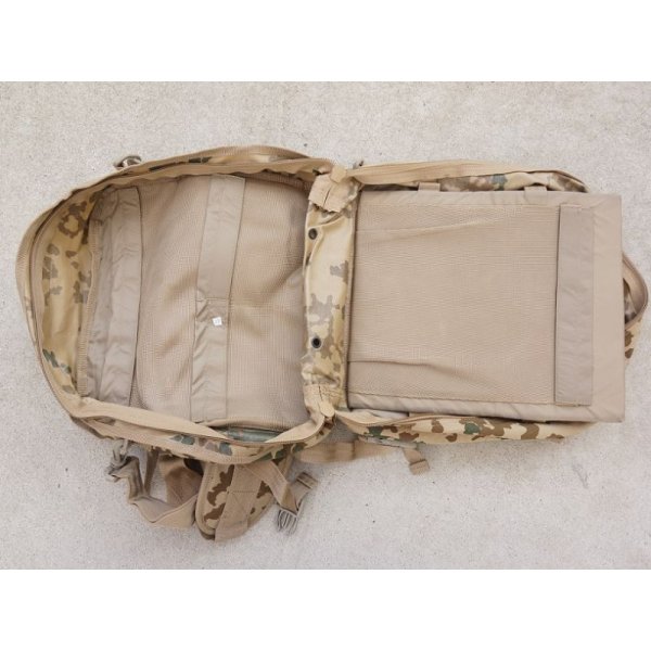 画像4: MIL-TECメディカルパック デザートフレクター迷彩 新品(廃版品) (4)