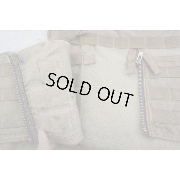 画像4: 英軍放出MSAパラクレイトRMV019-05ボディアーマーCB(コヨーテブラウン)LARGE (4)