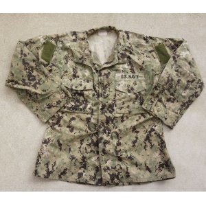 画像: 米軍・米海軍SEABEES刺繍入りNWU TYPE3(AOR2)ジャケット