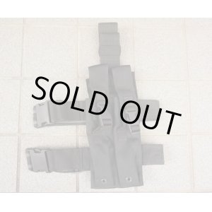 画像: イーグルP90用ダブルレッグマガジンポーチ黒 新品