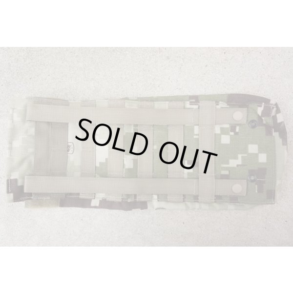 画像2: LBX-0068ハイドレーションポーチ名誉迷彩 新品 (2)