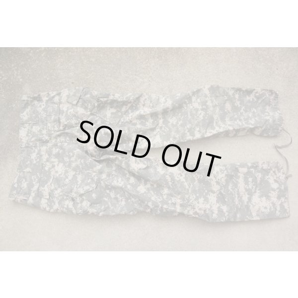 画像3: 米軍MSAパラクレイトSOF BDU上下セットUCP迷彩(ACU迷彩)MEDIUM-REGULAR新品 (3)