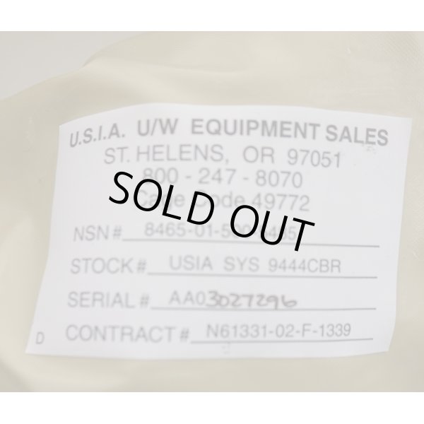 画像4: 米軍放出USIA製防水バックパック3Cデザート迷彩 新品 (4)
