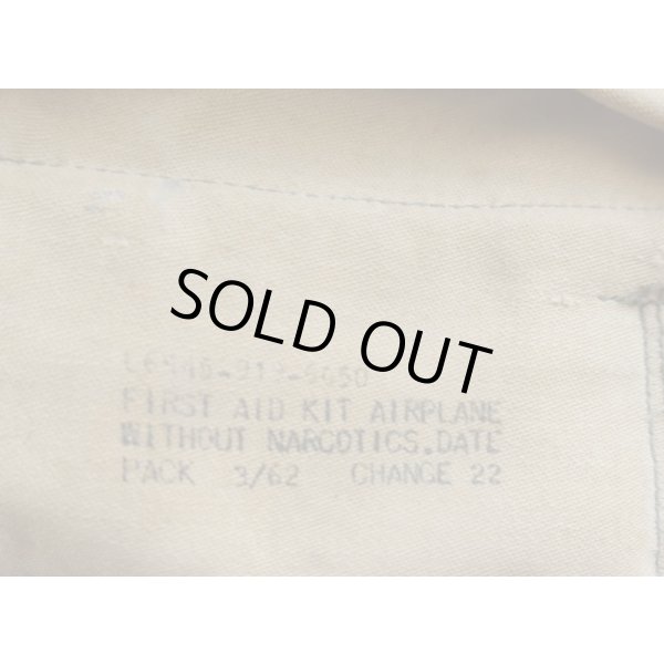 画像5: 米軍 第二次世界大戦型 航空機用ファーストエイドキット カーキ (5)