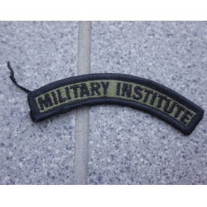 画像: アメリカ軍事大学(MILITARY INSTITUTE)スクロールパッチ新品