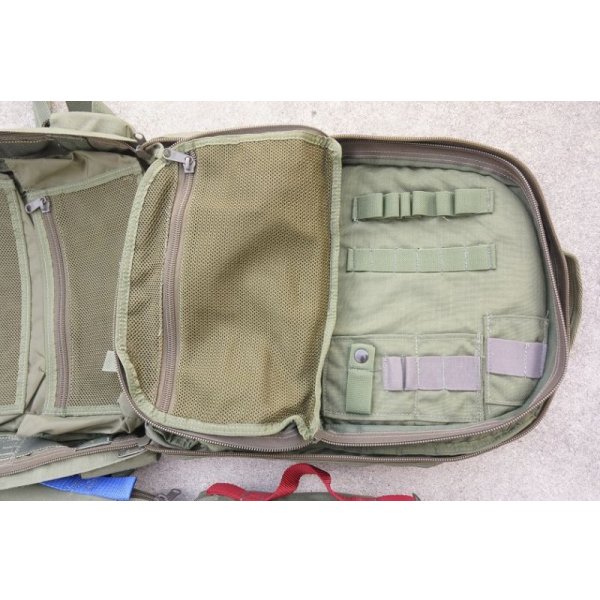 画像6: 米軍放出LBT-1562BメディカルパックOD黒ファスロット (6)