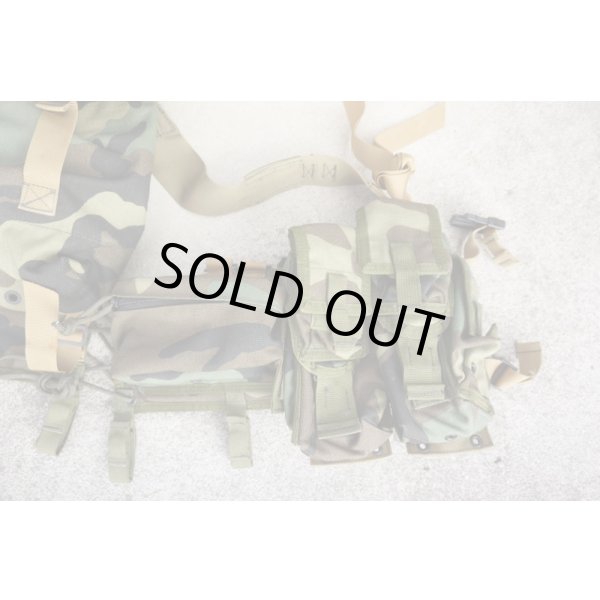画像3: 米軍放出イーグル エアレスキューベスト ウッドランド迷彩バックパック・医療品付き (3)