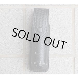 画像: 米法執行機関放出メーカー不明スプレーポーチ