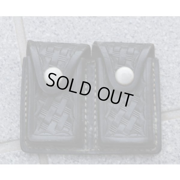 画像1: 米法執行機関放出バイキング製リボルバー用アムニションポーチ (1)