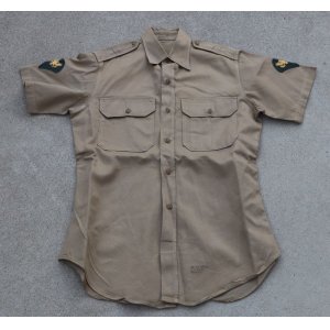 画像: 米軍 米陸軍カーキ夏季制服サービスシャツ15 X 32 4等特技兵階級章付き
