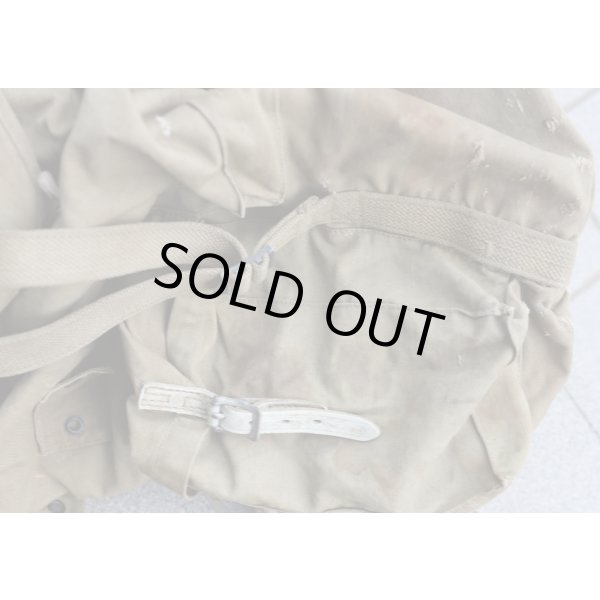 画像11: 第二次世界大戦 米軍M1942マウンテンラックサック中期型カーキ (11)