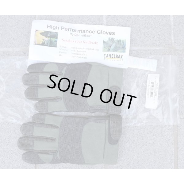 画像1: 米軍放出キャメルバックMAX GRIPコンバットグローブ ショートタイプ セージグリーンMEDIUM新品 (1)