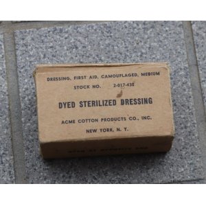 画像: 第二次世界大戦 米軍 箱入りファーストエイドドレッシング(包帯)新品