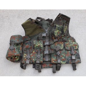 画像: メーカー不明KHS型アサルトベスト ドイツ連邦軍(ドイツ軍)フレクター迷彩 新品