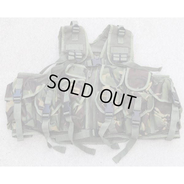 画像1: メーカー不明アサルトベストDPM迷彩 新品 (1)