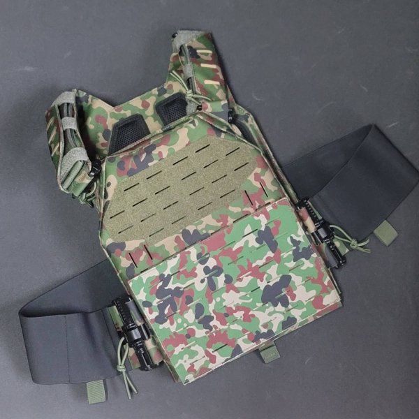 画像4: LMG BSGプレートキャリアmk.2S用FAM MOLLEフラップ陸上自衛隊迷彩 新品 (4)