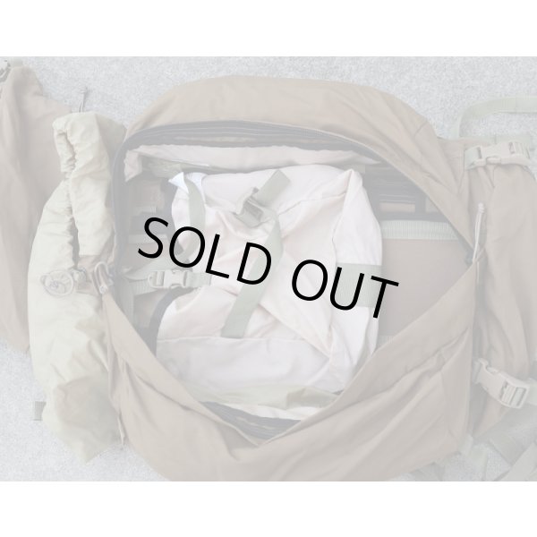 画像7: 米軍ミステリーランチSATLブリッジャーアサルトパック初期型コヨーテMEDIUM (7)