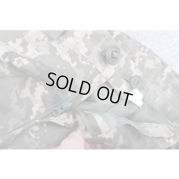 画像9: ウクライナ軍日本人義勇兵放出ウクライナ軍 防寒服上下セットMM14迷彩46-2 (9)