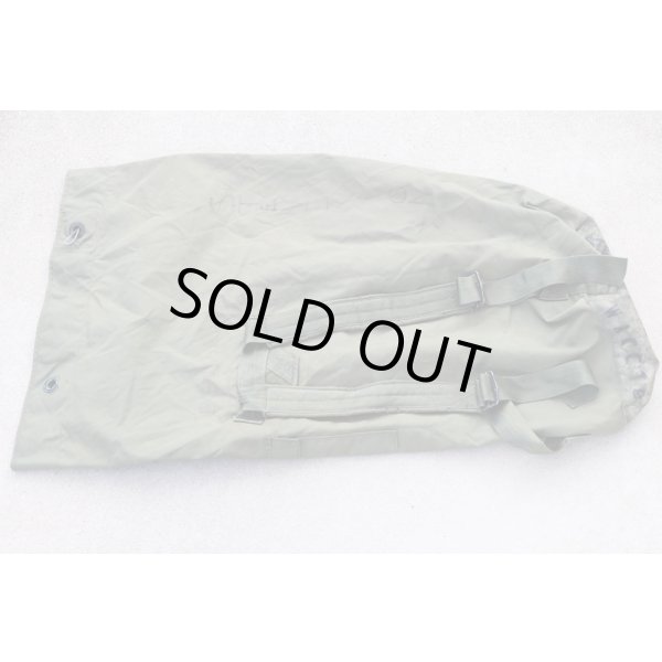 画像2: 米軍ナイロン製ダッフルバッグ第101空挺師団第320野戦砲兵連隊第2大隊使用品 (2)