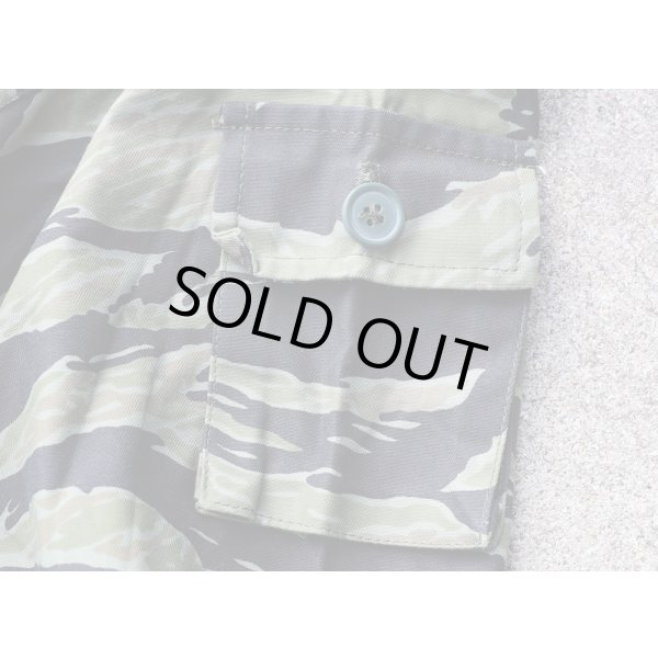 画像5: メーカー不明米軍・南ベトナム軍レプリカ品 戦闘服シャツ タイガーストライプ迷彩 新品 (5)