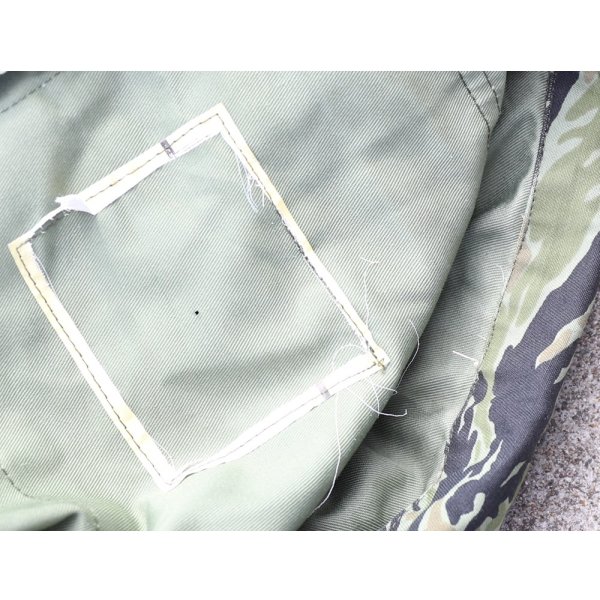 画像3: メーカー不明米軍・南ベトナム軍レプリカ品 戦闘服シャツ タイガーストライプ迷彩 新品 (3)