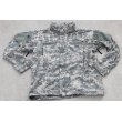 画像1: 米軍 試作品ECWCS Gen3 LV5ソフトシェルジャケットUCP迷彩(ACU迷彩)MEDIUM-REGULAR (1)