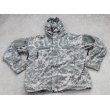 画像2: 米軍 試作品ECWCS Gen3 LV5ソフトシェルジャケットUCP迷彩(ACU迷彩)MEDIUM-REGULAR (2)