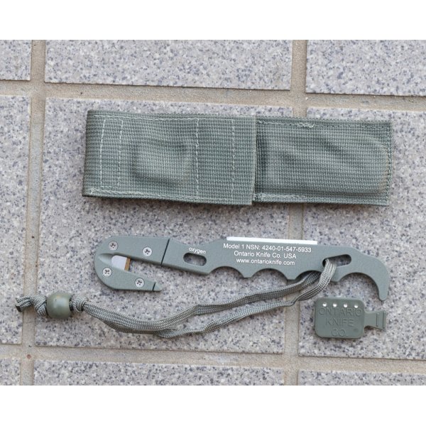 画像1: 米軍オンタリオ モデル1ストラップカッターFGポーチ・研石・替え刃付 (1)