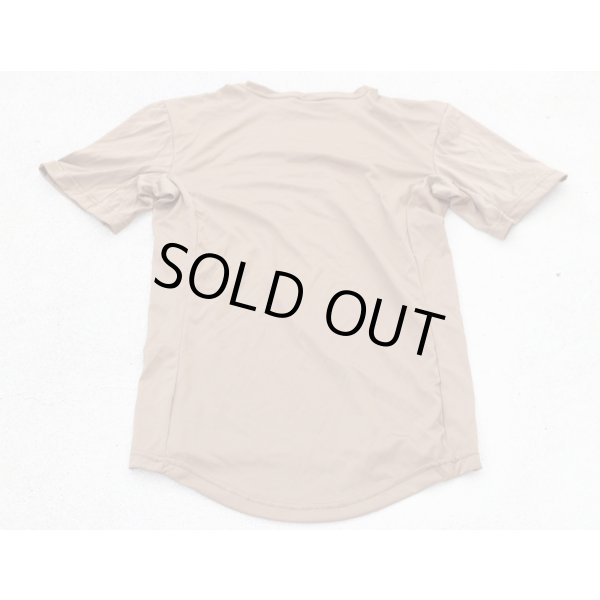 画像2: 米軍放出オークPCU Lv1 TシャツCB(コヨーテブラウン)SMALL新品 (2)