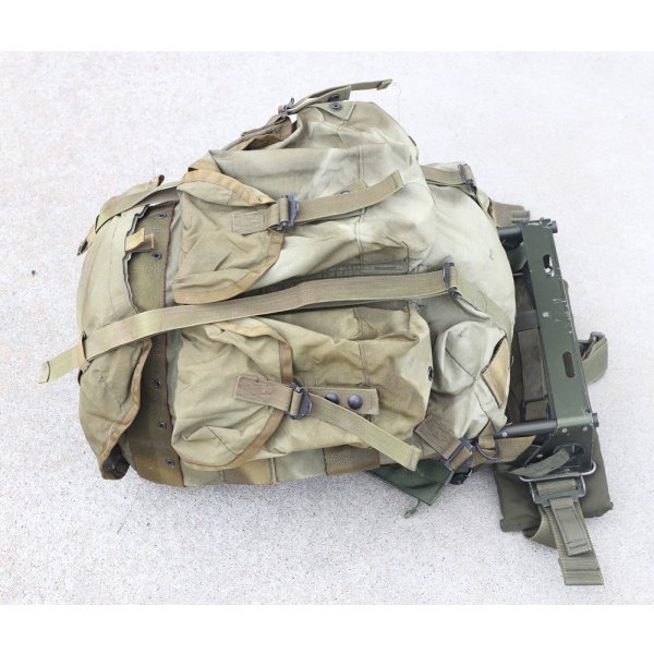 画像3: 米軍アリスパックM(LC-1フィールドパック ミディアム)ODフレーム付 (3)