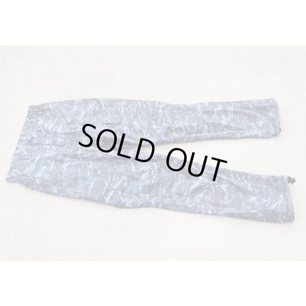 画像1: 韓国軍 海軍 戦闘服パンツ 韓国海軍デジタル迷彩80-168-M (1)