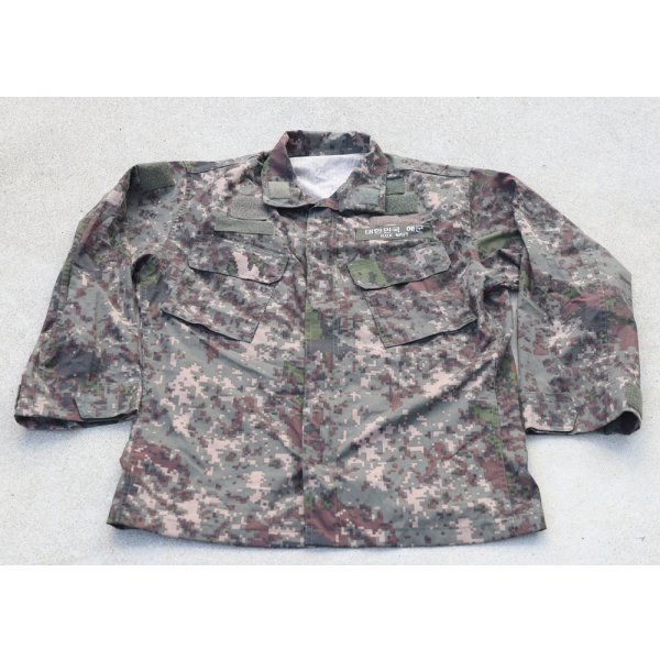 画像1: 韓国軍 戦闘服ジャケット 韓国陸軍デジタル迷彩105-168-M海軍パッチ付き (1)