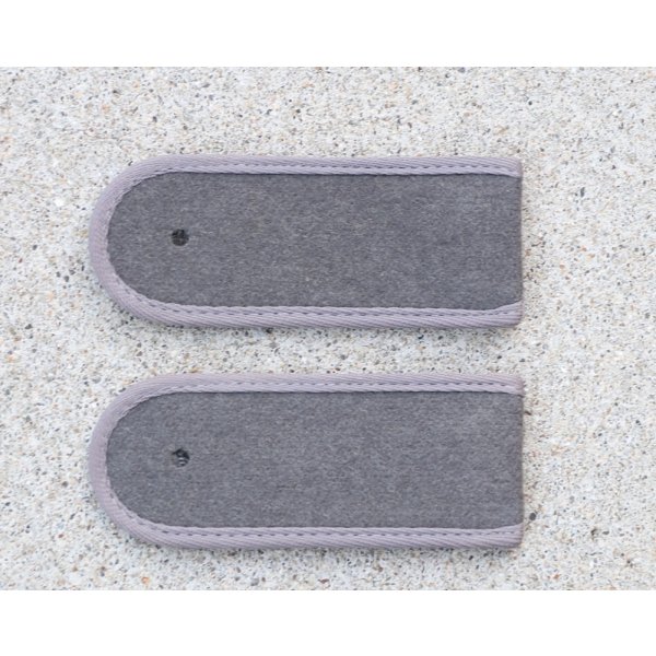 画像1: NVA(東ドイツ軍)野戦用二等兵階級章2枚セット新品 (1)