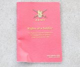 画像: 英軍陸軍逮捕起訴時マニュアル