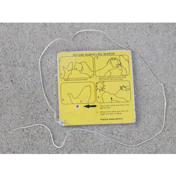 画像1: 英軍放出BCB製?サバイバルミラー (1)